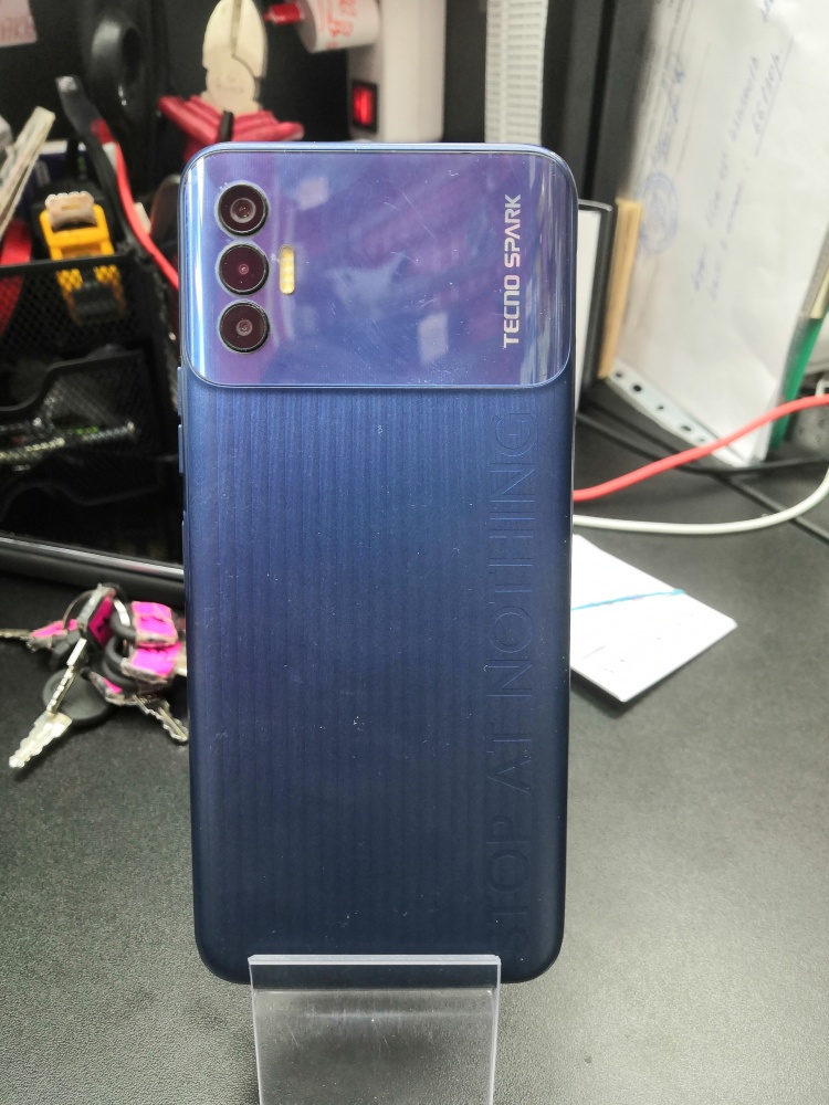 Мобильный телефон Tecno 8P 4 64