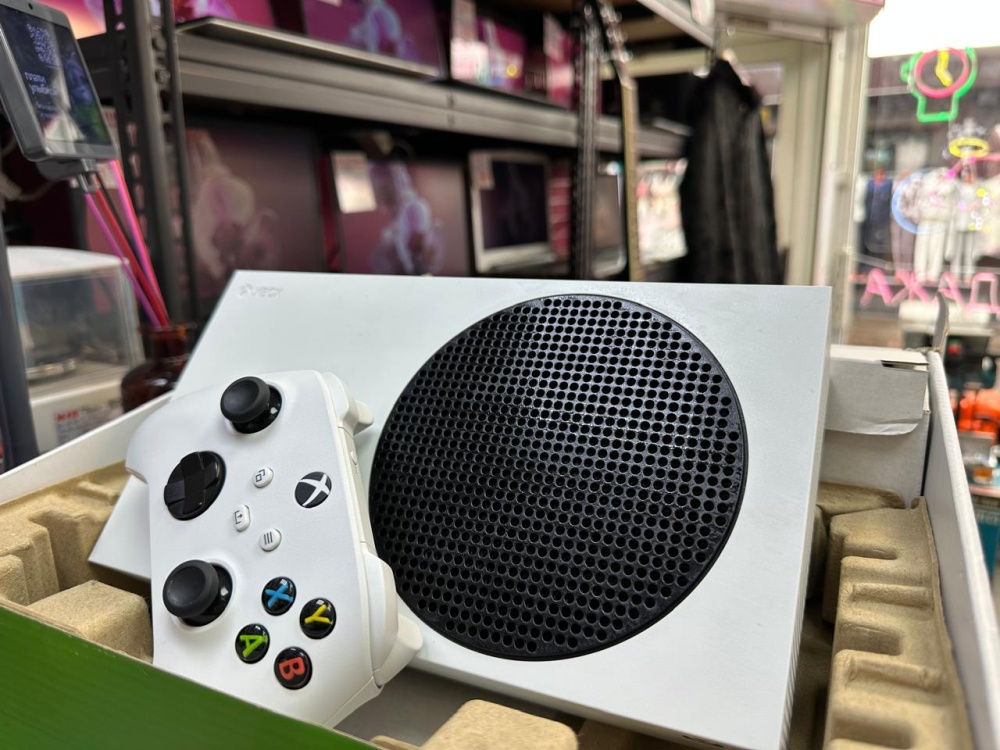 Игровая приставка XBOX Series S 512гб