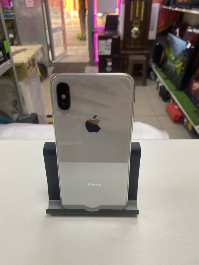 Смартфон iPhone X 64Gb