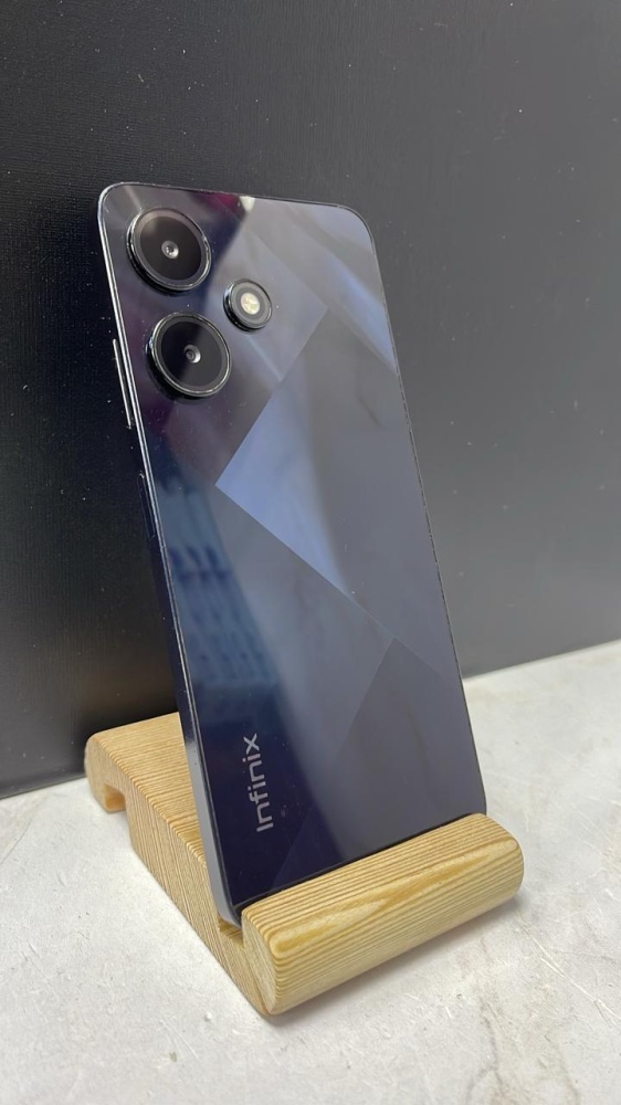 Мобильный телефон Infinix Hot 30i 8/128