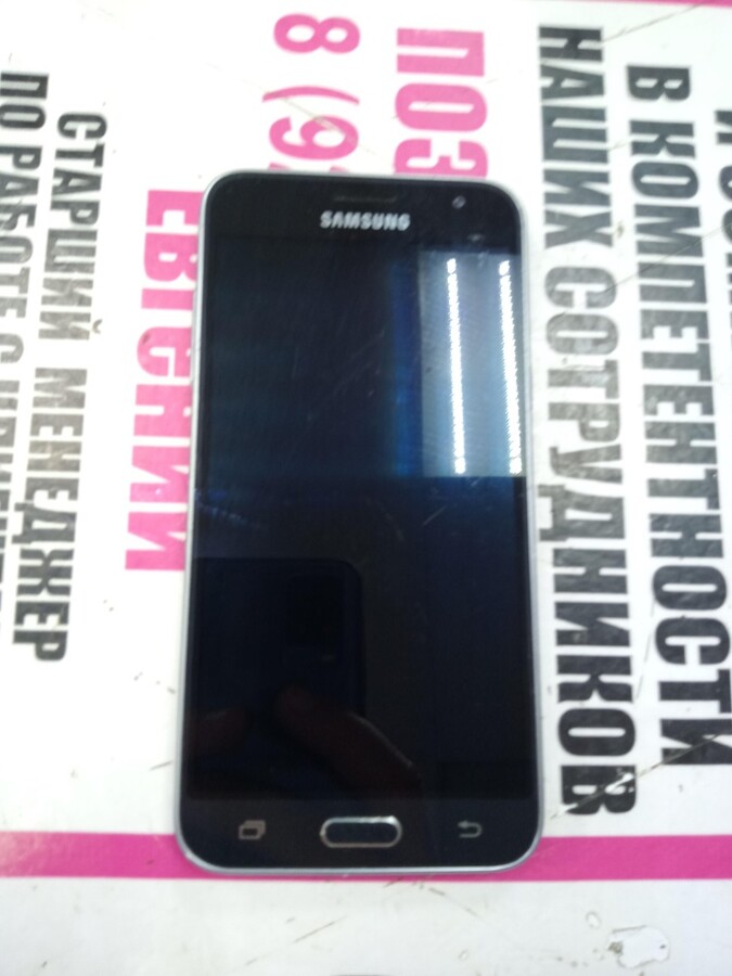 Смартфон Samsung J3 2016