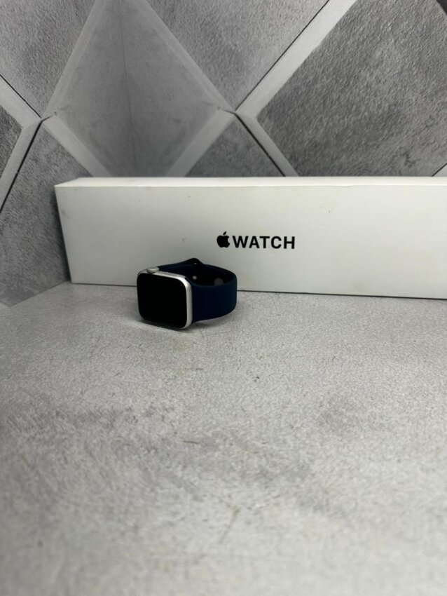 Часы Apple Watch SE 40mm