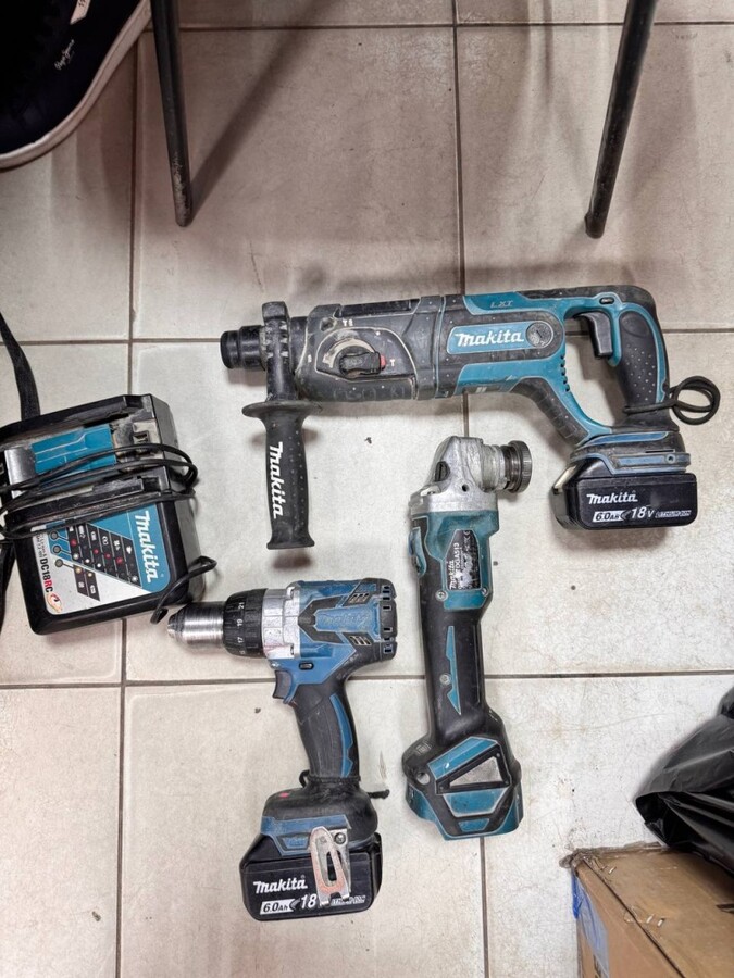 Набор инструментов Makita DHR241