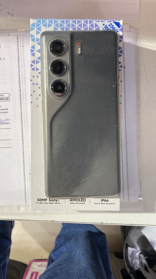 Tecno camon 40 8\256