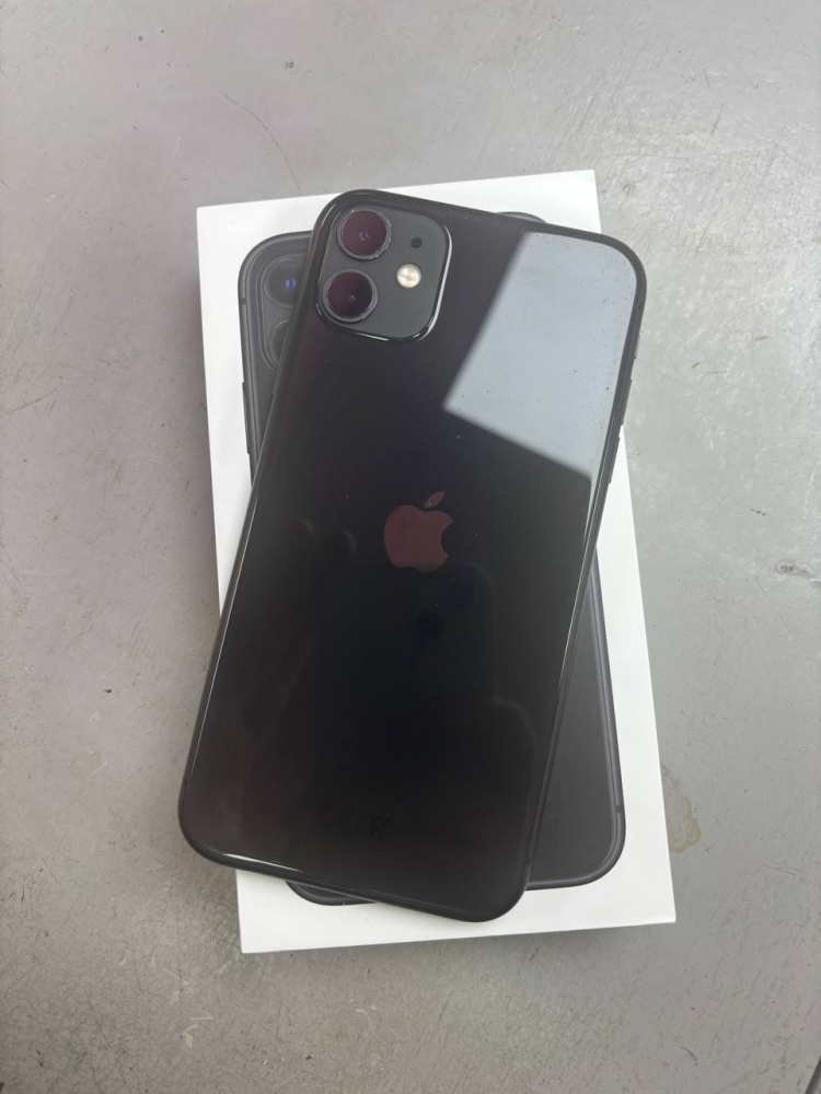 Смартфон iPhone 11 128 Gb 73%