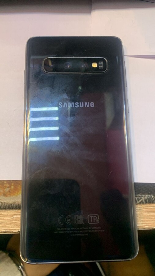 Смартфон Samsung S10 2019 8/128