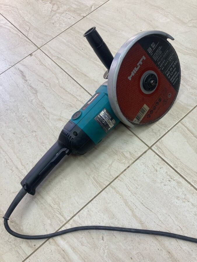 УШМ (Болгарка) Макита 9069