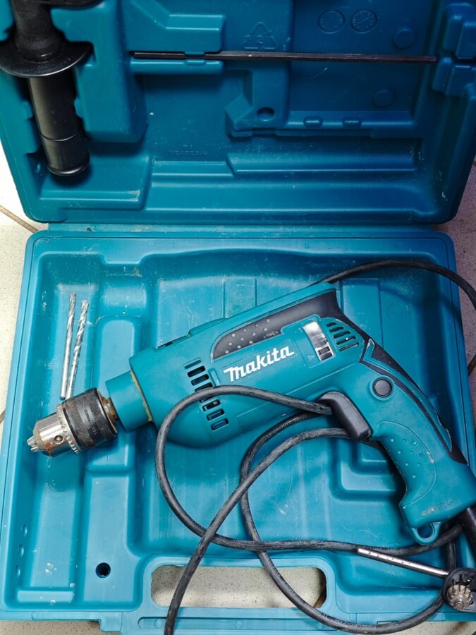 Дрель Makita HR1640