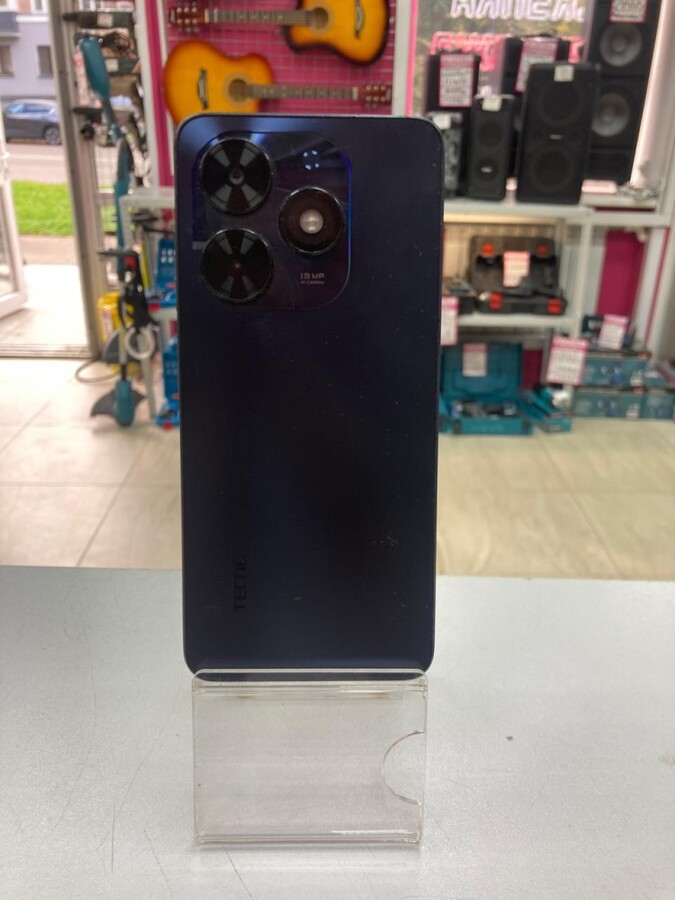 Мобильный телефон Tecno Spark GO 2024 4\128
