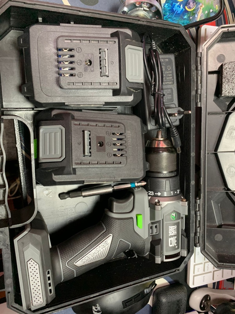 Шуруповерт Tenyn EX21