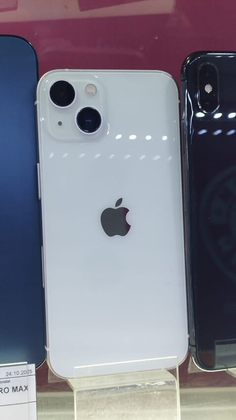 Смартфон iPhone 13 128 Gb 100%