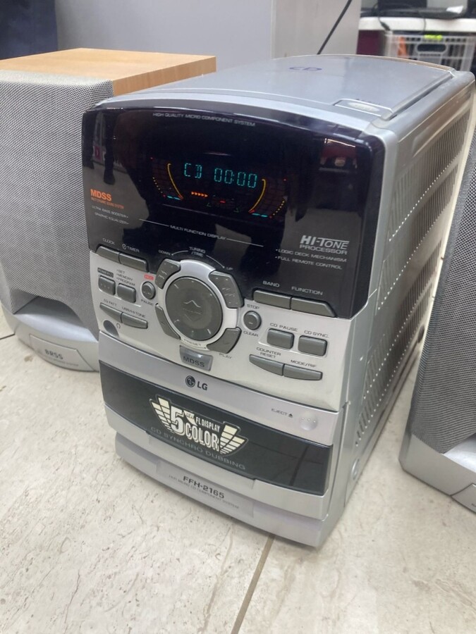 Музыкальный центр LG