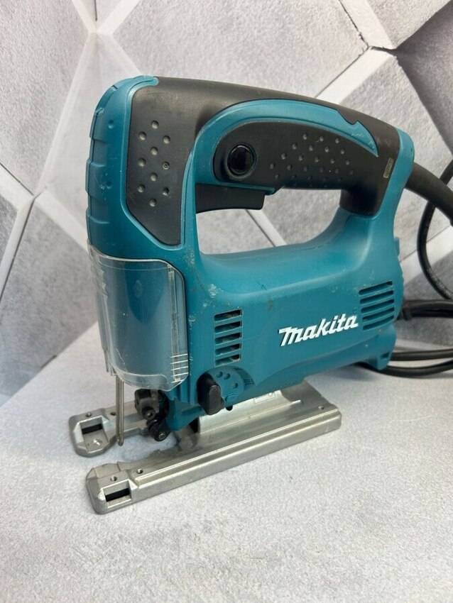 Лобзик Makita 4329