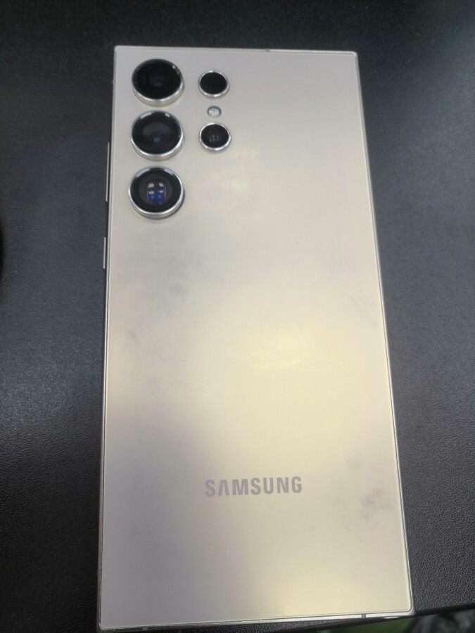 Смартфон Samsung S24 ultra 8.512