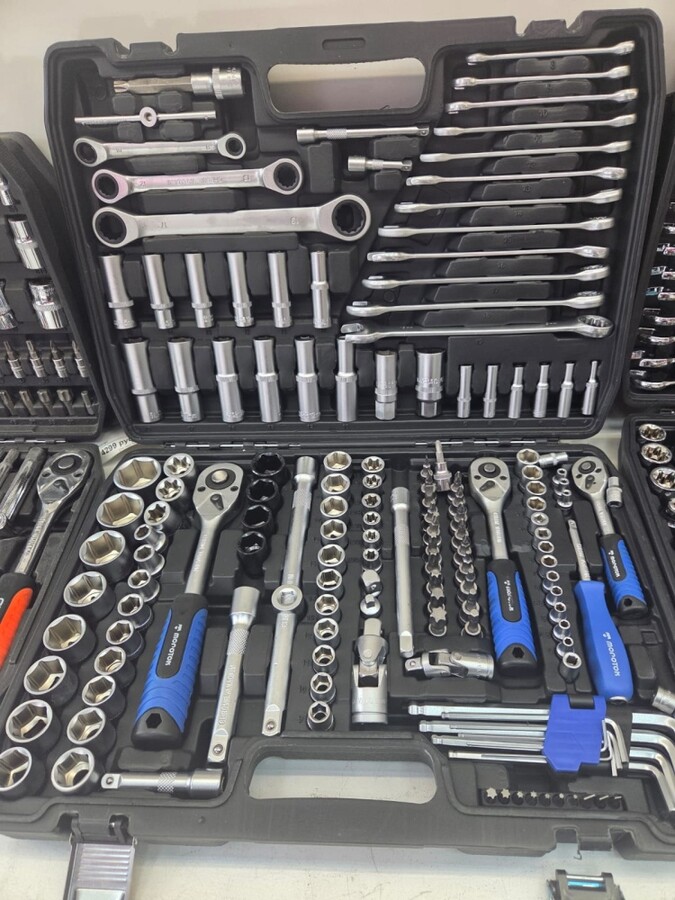 Набор инструментов 151 предмет Молоток