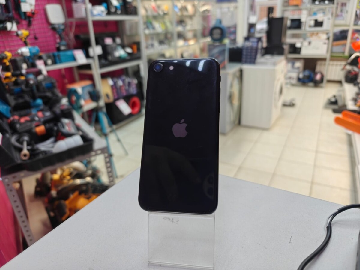 Смартфон iPhone SE 2020 128 Gb