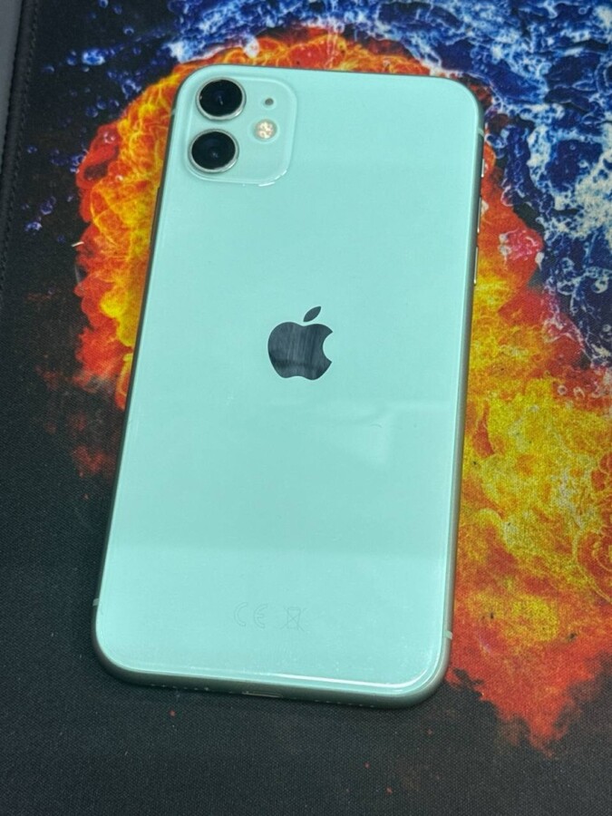 Смартфон iPhone 11 128 Gb