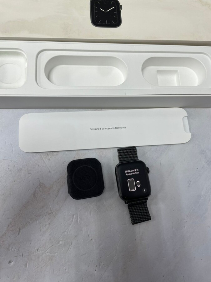 Часы Apple Watch 5 44mm