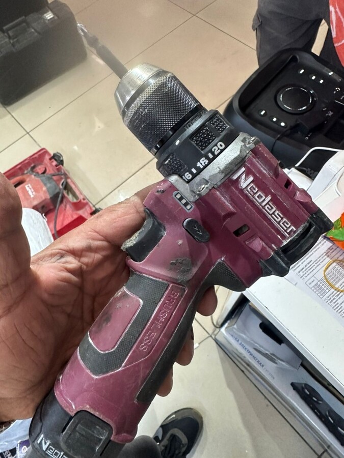 Шуруповерт Neolaser NL01004