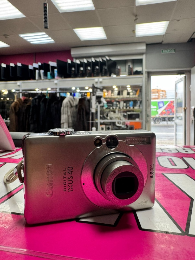 Фотоаппарат Canon Digital IXUS 40