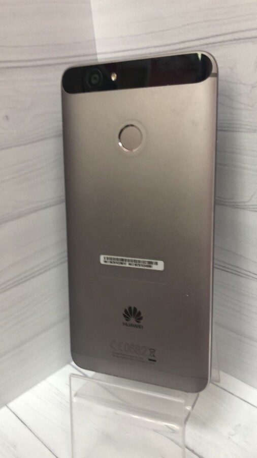 Смартфон Huawei Nova 2/32