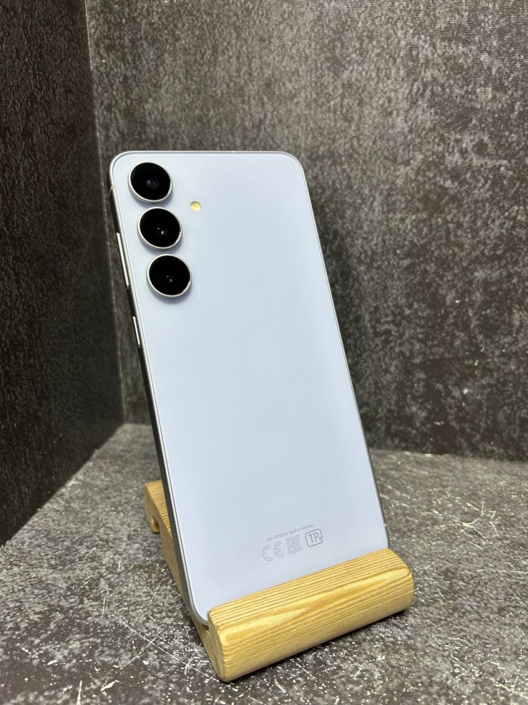 Смартфон Samsung S25 FE 8/256