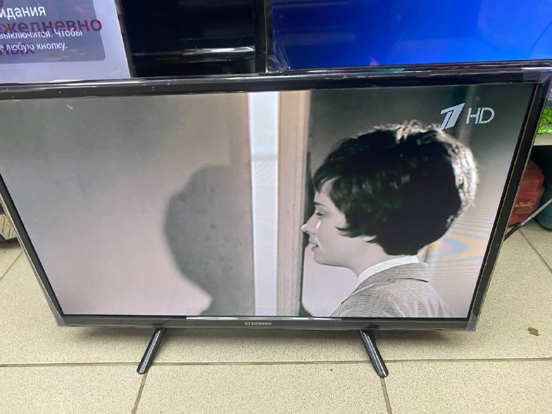 Телевизор Starwind 24