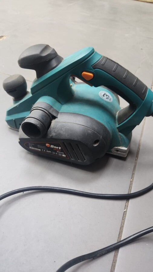 Рубанок  Bort  BFB-850-T