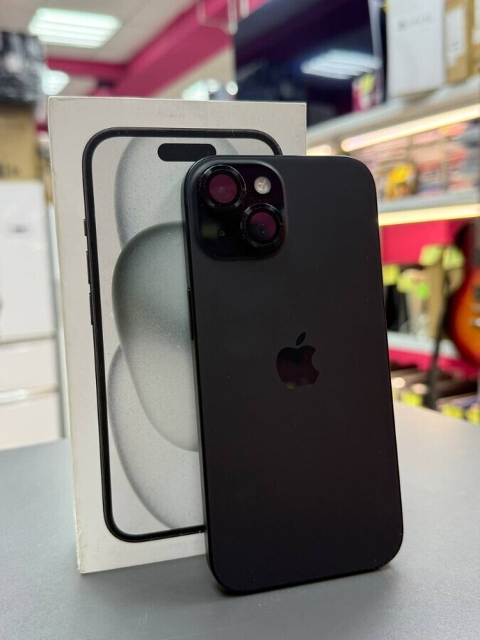 Смартфон iPhone 15 128