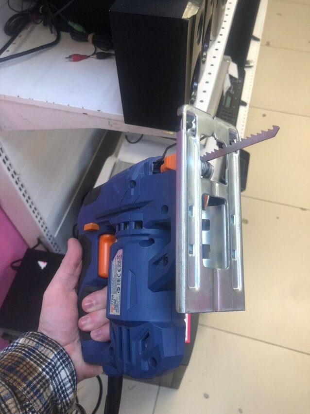 Лобзик Dexter NC 600 JS