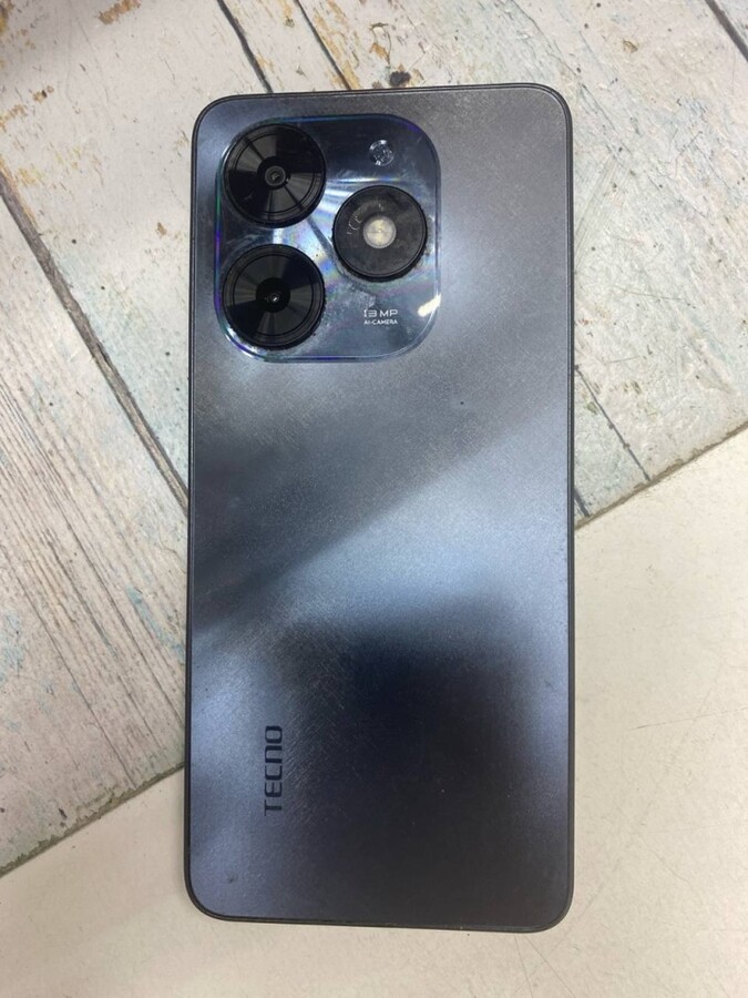 Мобильный телефон Tecno spark go 2024