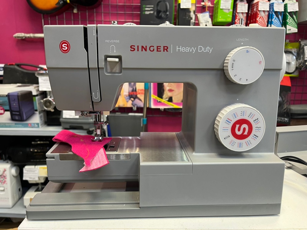 Швейная машина Singer Heavy Duty 4432