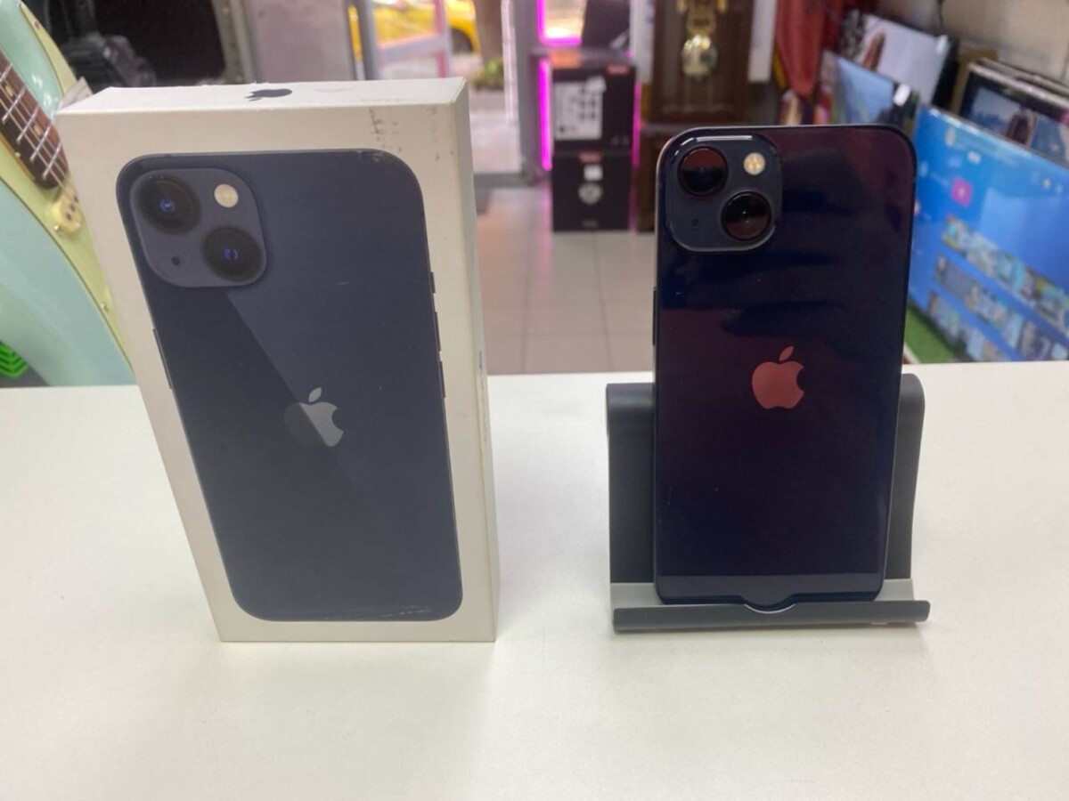 Смартфон iPhone 13 128 Gb