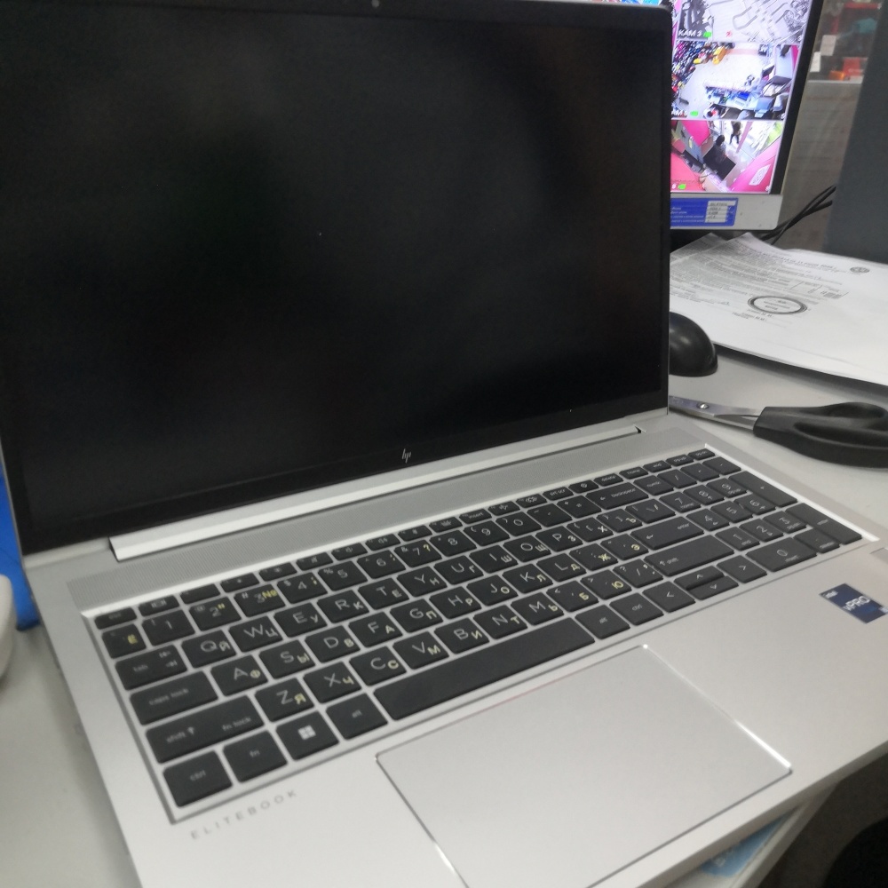 Ноутбук HP Elitebook