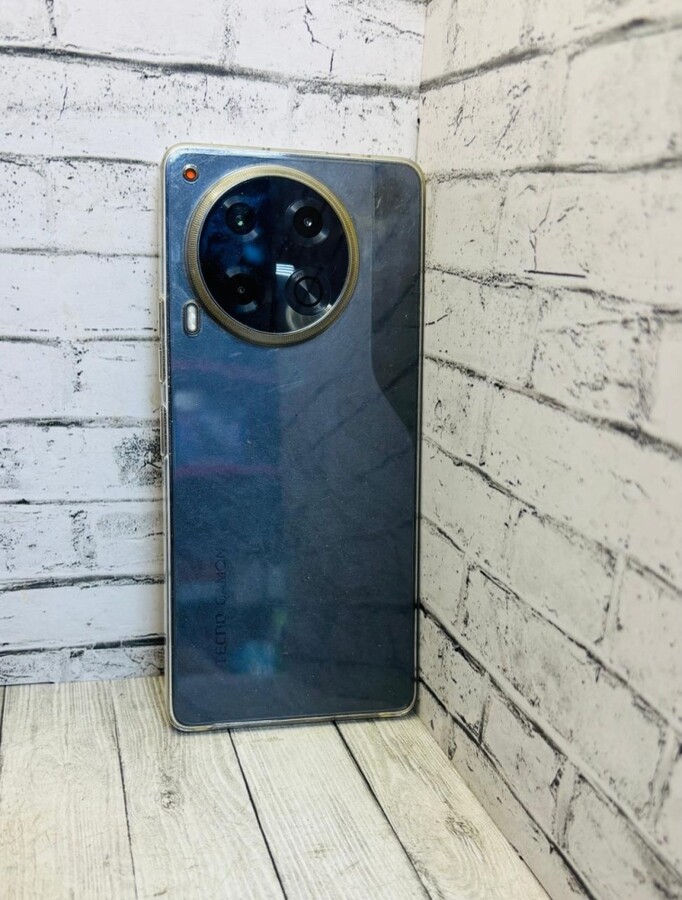 Мобильный телефон Tecno camon 30 8/256