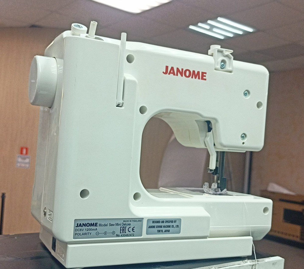 Швейная машина