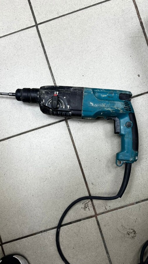 Перфоратор  makita hr2450
