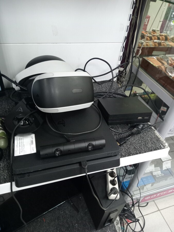 Шлем виртуальной реальности PS VR