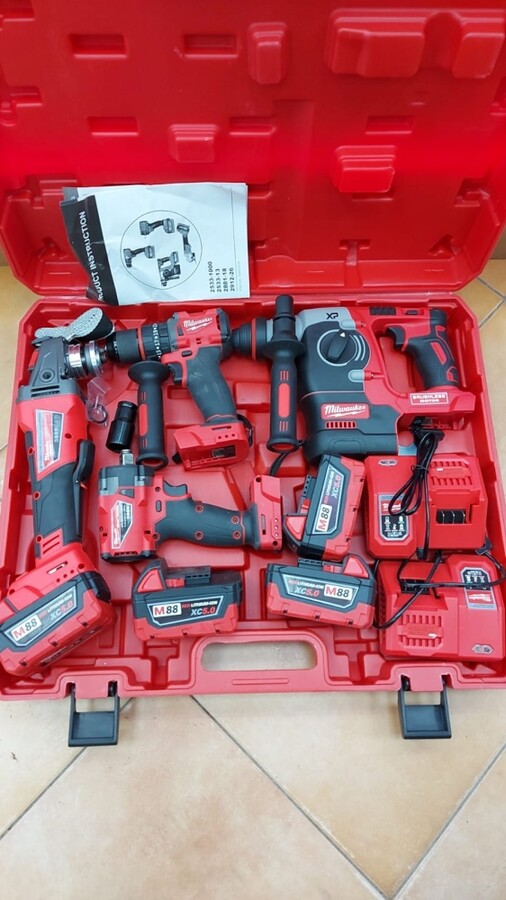 Набор инструментов Milwaukee