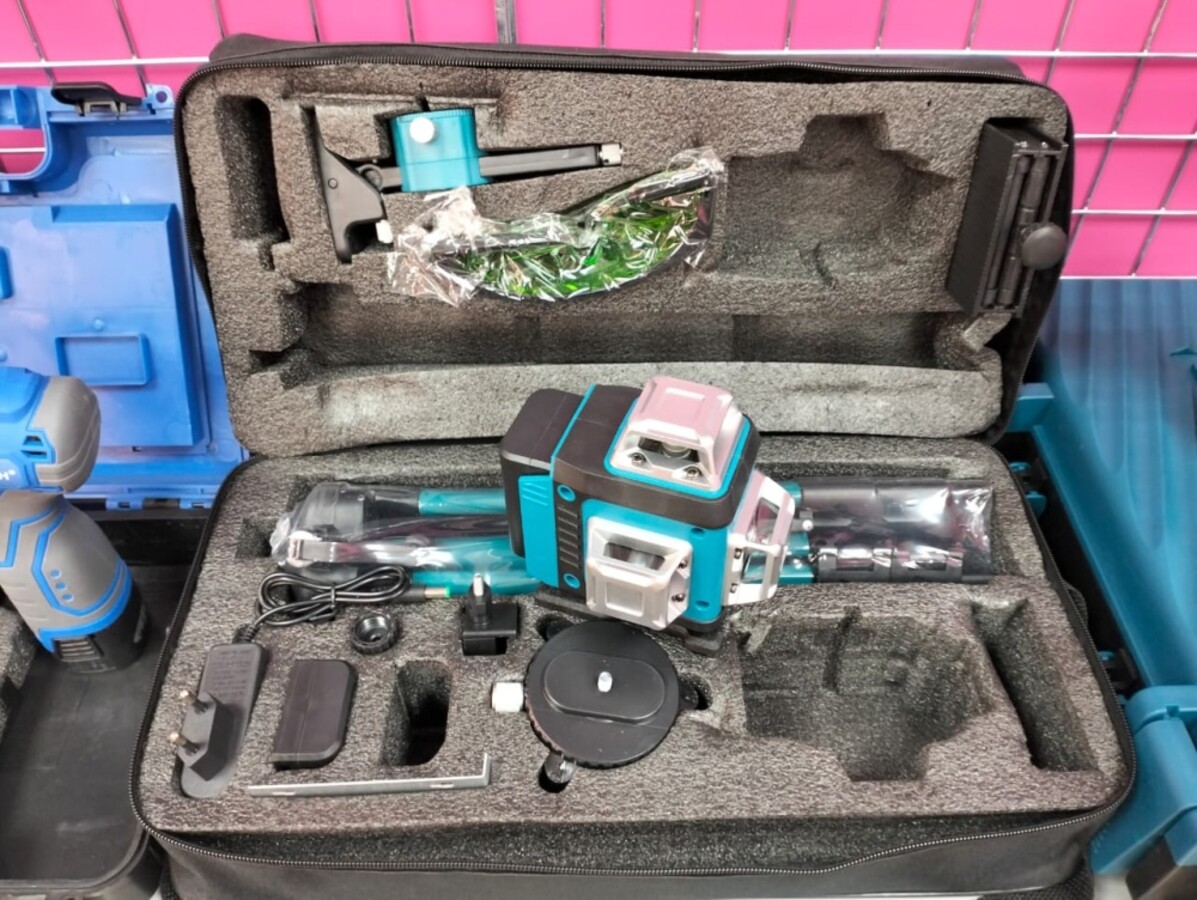 Уровень Makitta 4 D