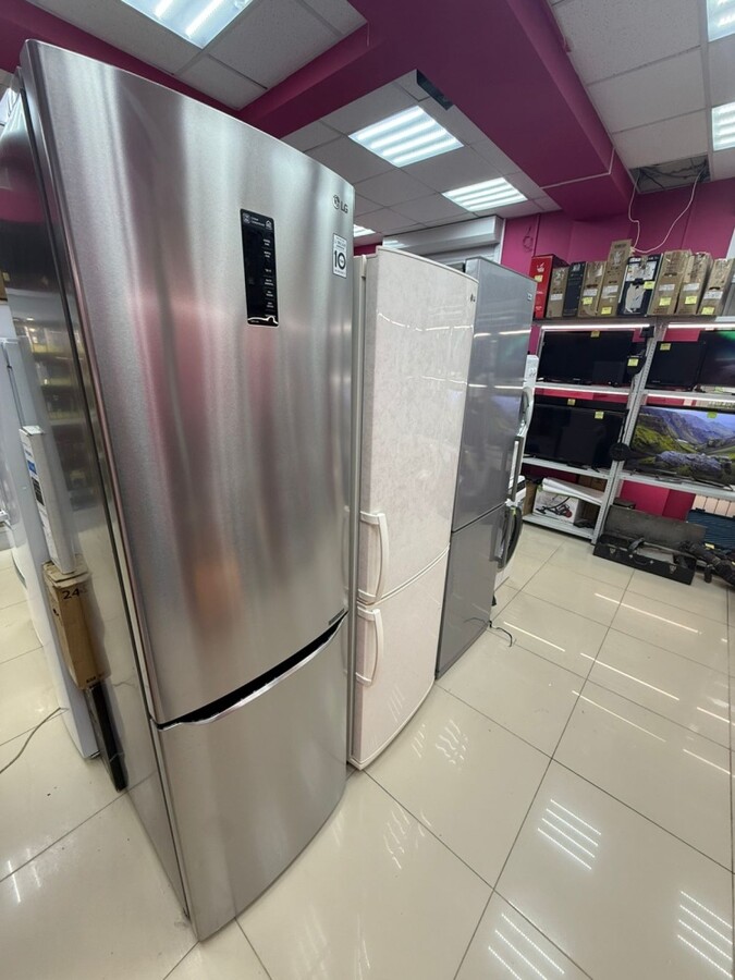 Холодильник LG