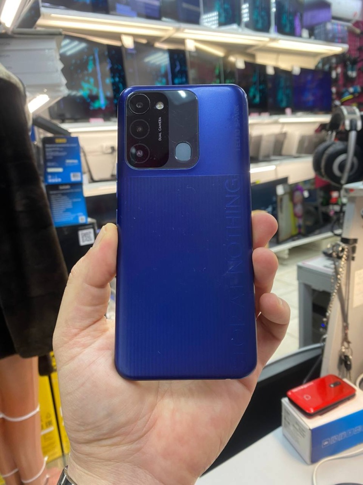 Мобильный телефон Tecno spark