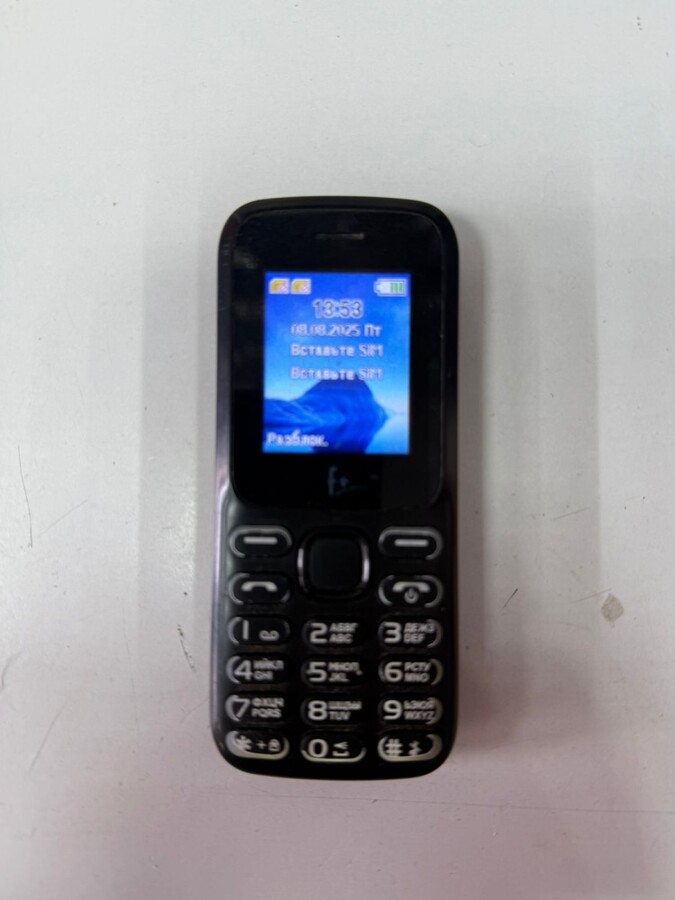 Мобильный телефон Fly