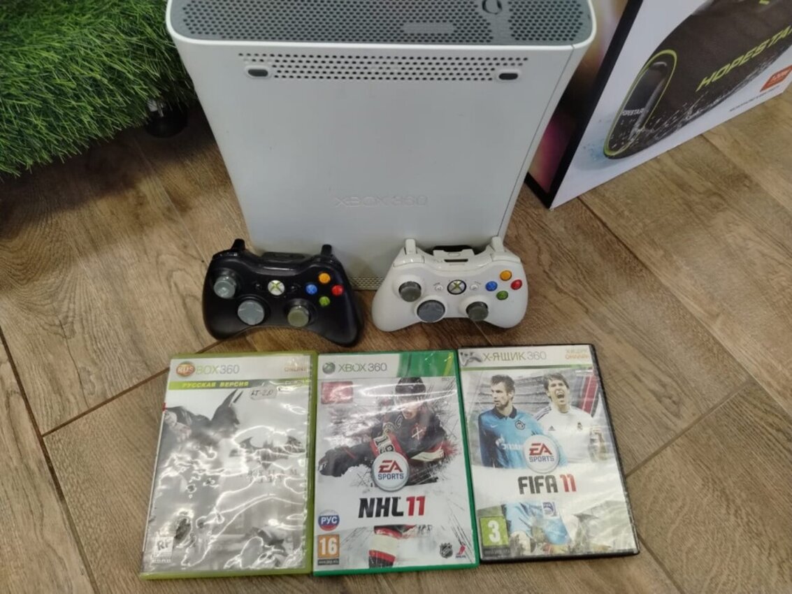 Игровая приставка XBOX 360
