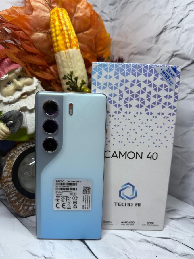 Мобильный телефон Tecno Camon 40 8/256