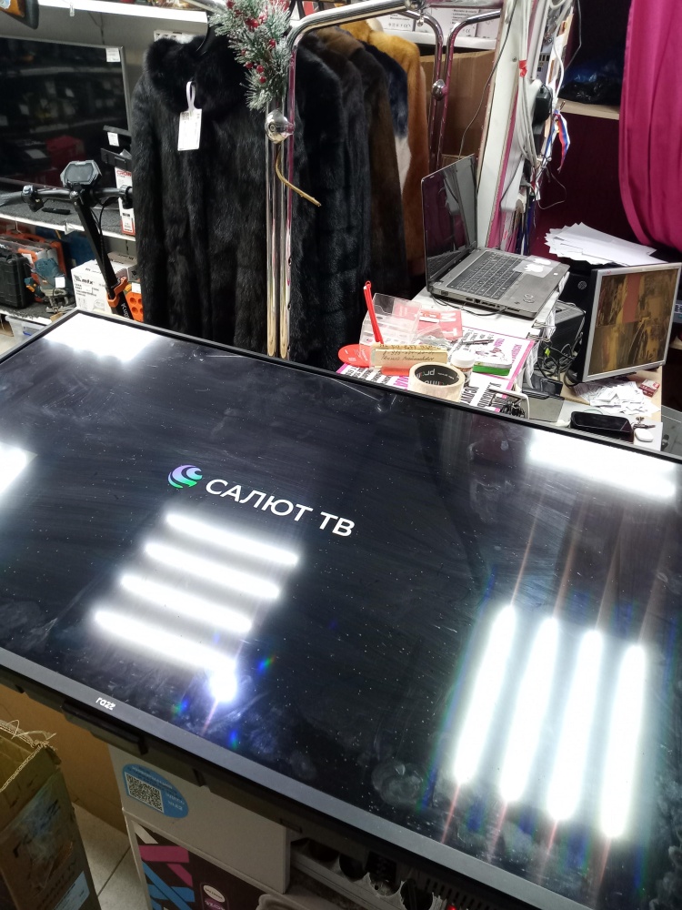 Телевизор RAZZ K43FSS23