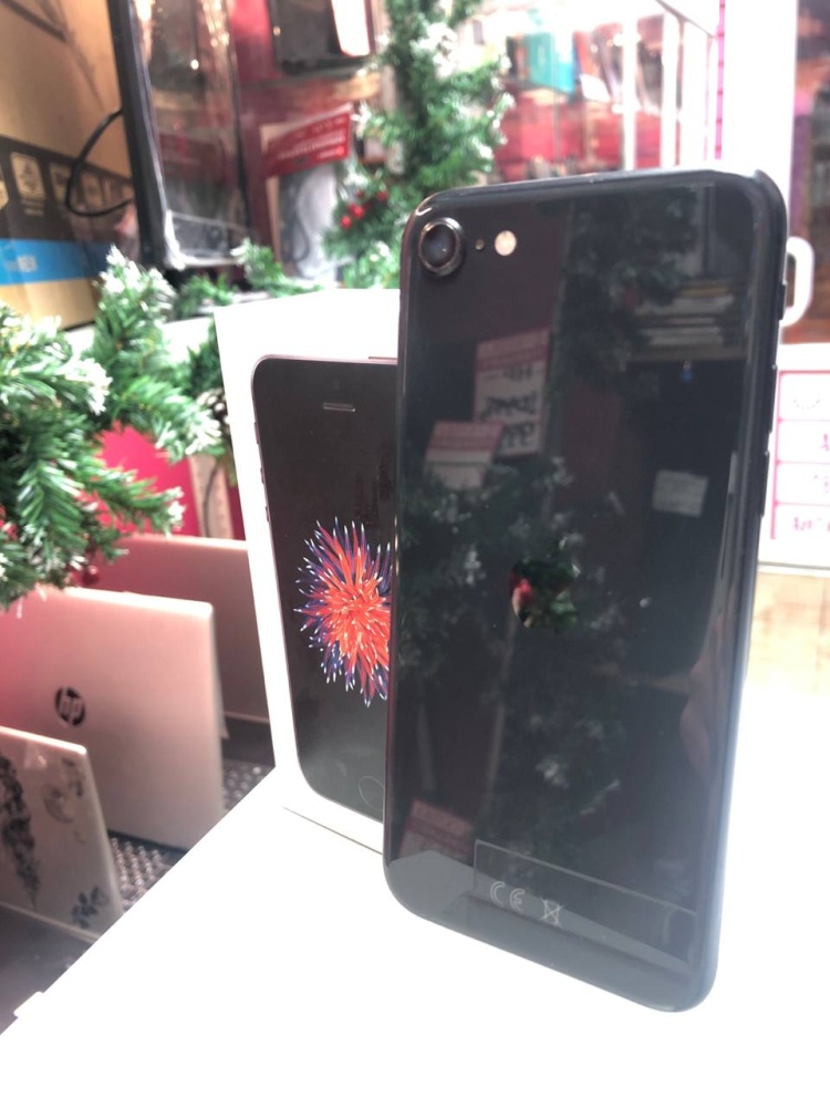 Смартфон iPhone SE 2020 128