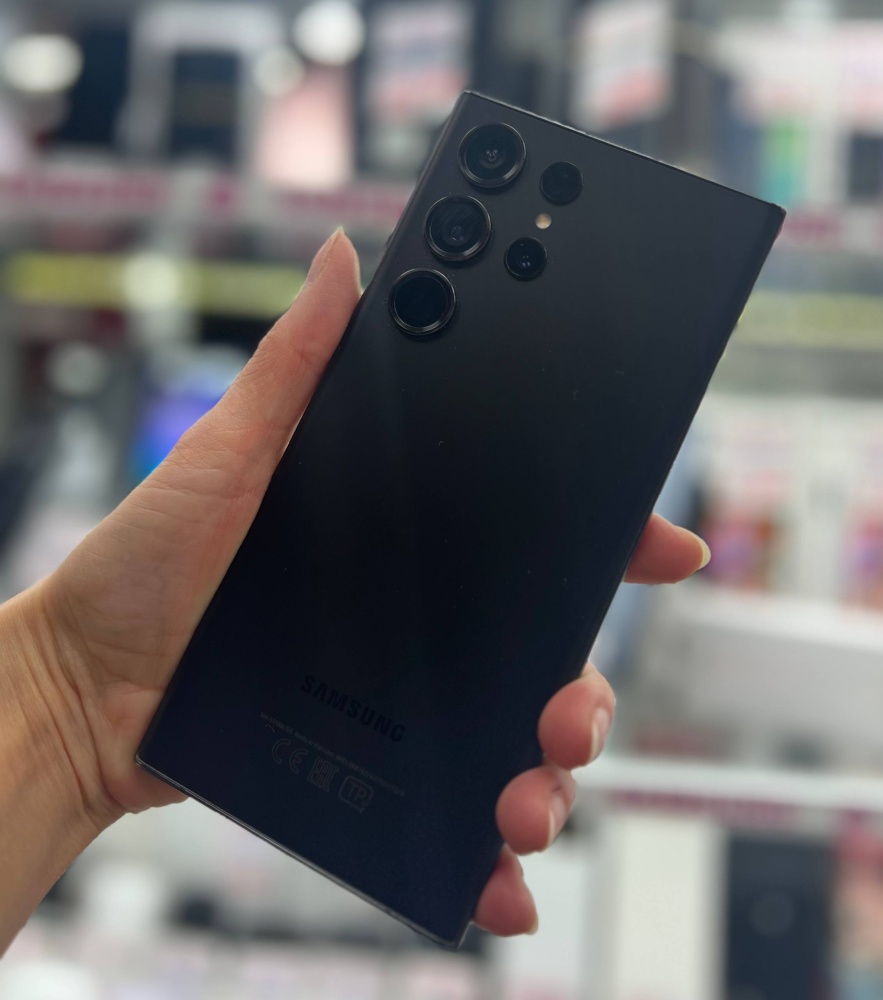 Смартфон Samsung S23 ultra 12\512 Гб