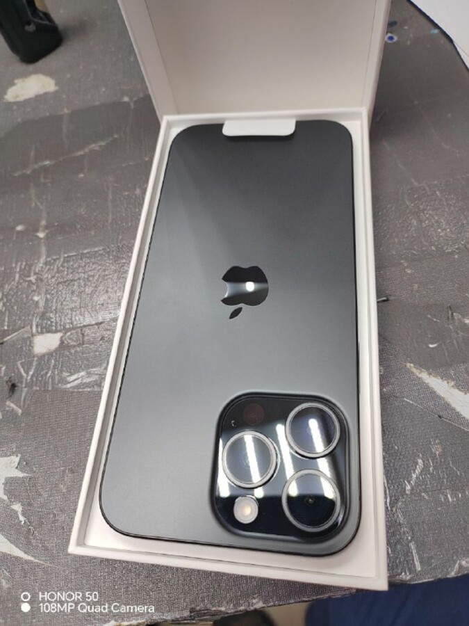 Смартфон iPhone 16 PRO MAX