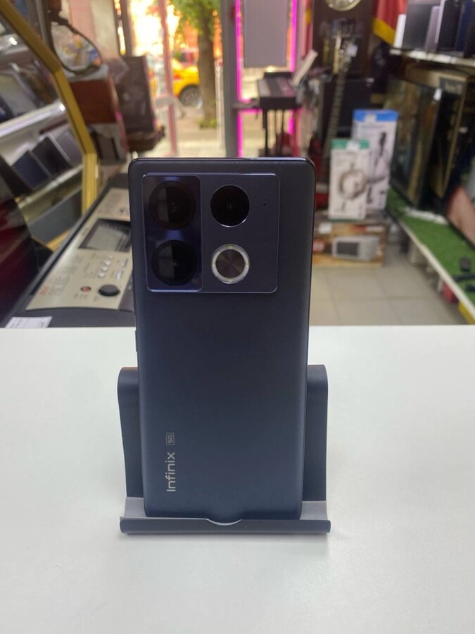 Мобильный телефон Infinix Note 40+ 5g 12\256gb